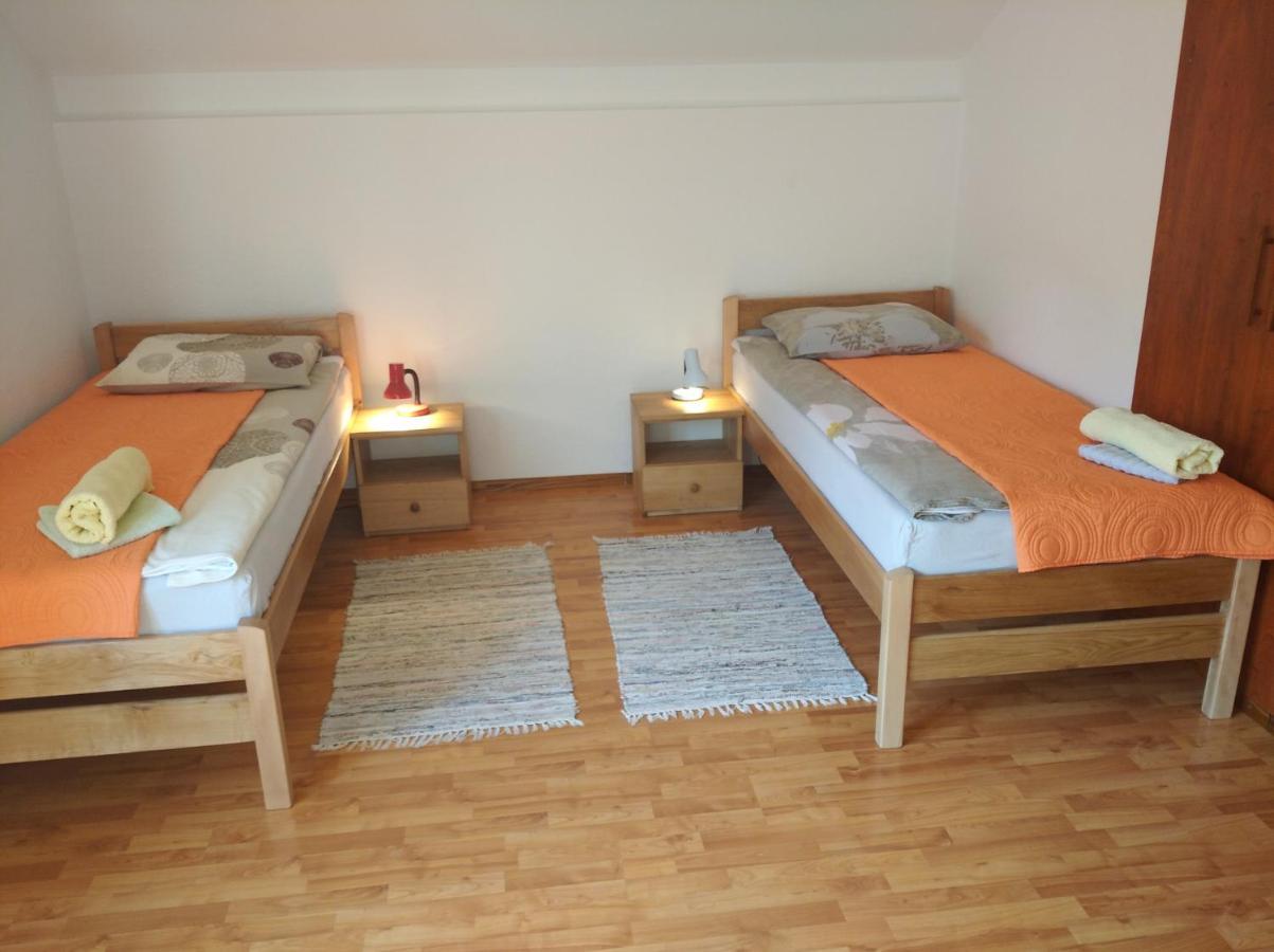 Rooms "Nada Zunic" Knin Esterno foto